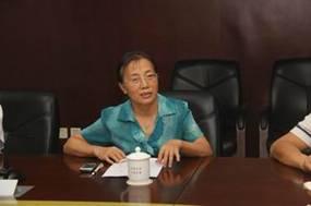 致公党副主委全燕鸣教授作报告