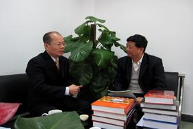 杜小明书记与孙大文院士亲切交谈