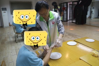悉心为康园宝宝提供帮助