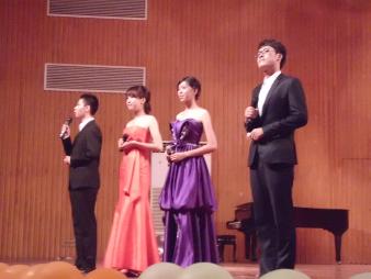 主持人开场 主持人开场