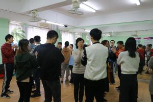 七步舞交叉打招呼 七步舞交叉打招呼