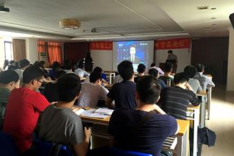 学生党员专题学习会 学生党员专题学习会