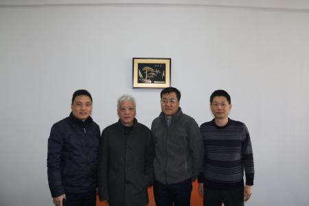 与黄平教授合影