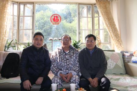 与谢存禧教授合影