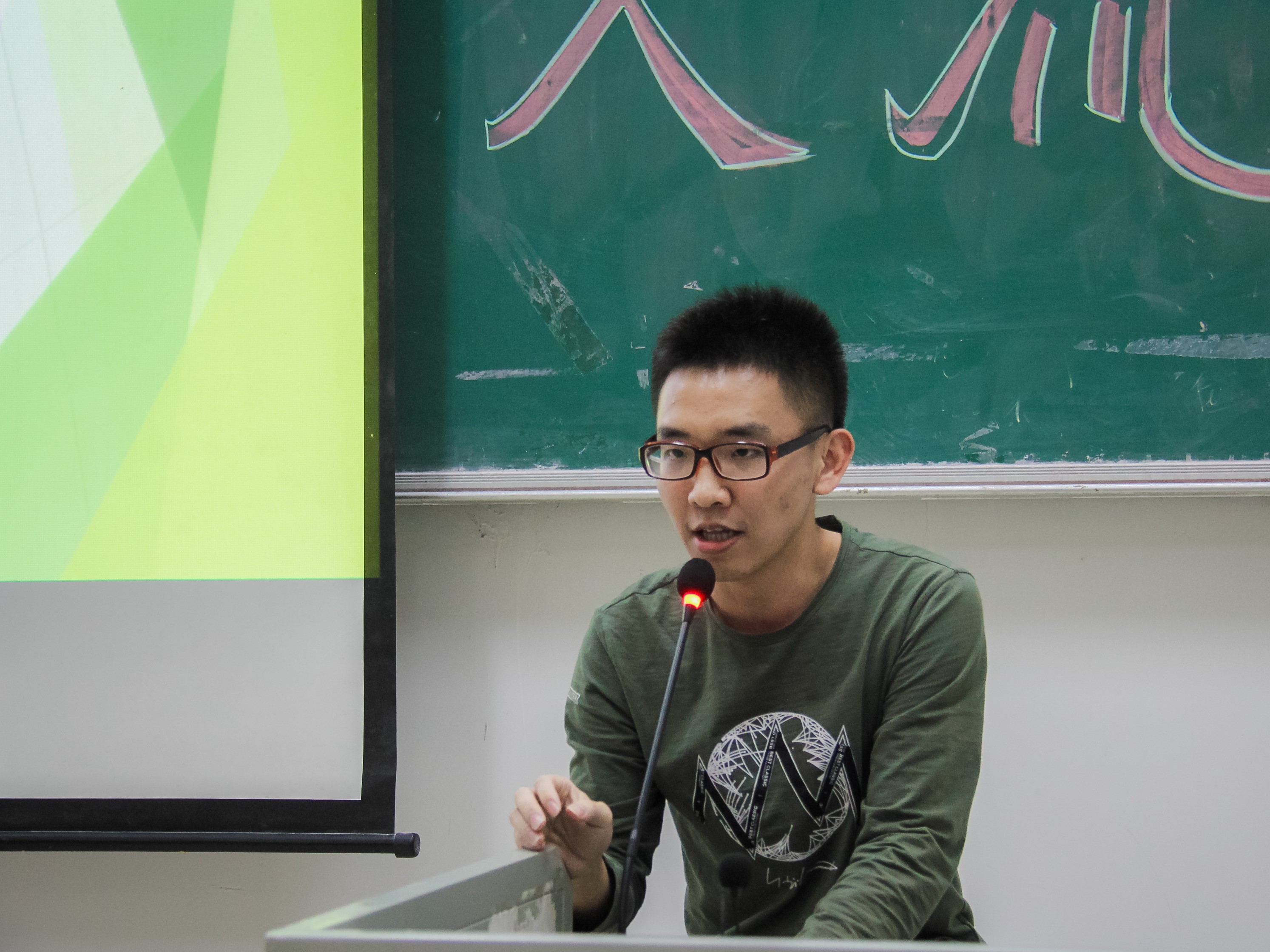 6嘉宾分享华为实习经验.JPG