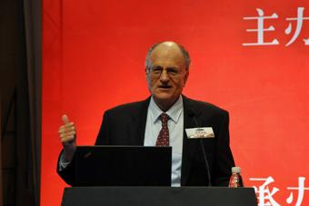 Prof. Sargent giving a lecture