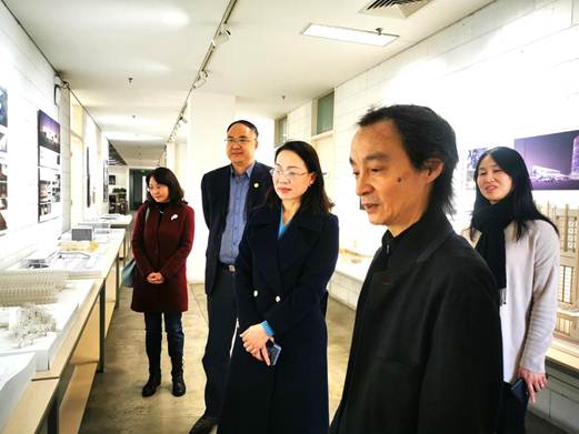 http://foundation.scut.edu.cn/_upload/article/images/92/e8/2aa93d394bb595083f6b02cdc5f8/1198434c-343b-4da7-8aa7-fd07c8eb8fb1.jpg