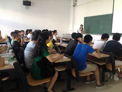 学院领导听教师上课情况 学院领导听教师上课情况