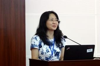 公共关系处处长、校友总会秘书长陈艳讲话