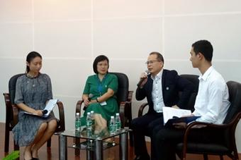 黄沃校友、陈彤校友回答学生问题