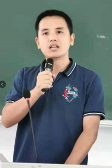 2017级学生代表汤其武发言