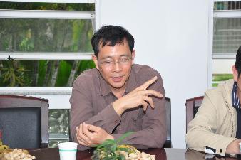 华工大主委钟理教授在发言