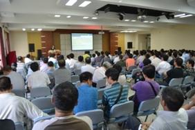 付晔副处长宣读科技政策 付晔副处长宣读科技政策