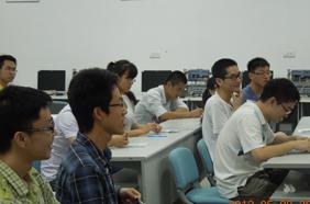 与会学生