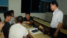 金属材料制备成形及装备研究所张卫文主任参加座谈会
