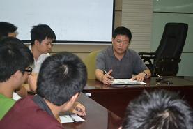 工程训练中心郑志军（常务副主任）参加座谈会