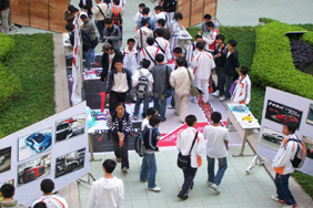 “学富五车”汽车文化展览