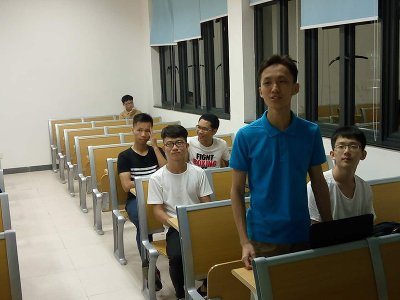 02.jpg
