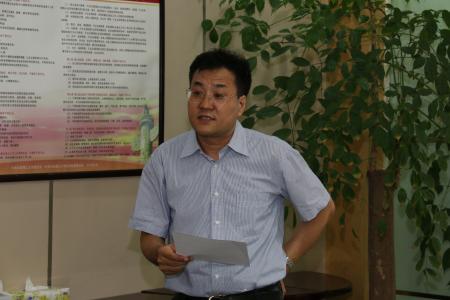 张宪民院长主持会议