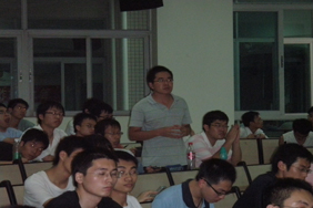 学生提问
