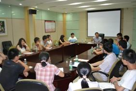 彭响方副院长参加座谈会